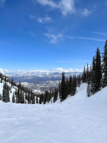 The scenic view from the cirque at Aspen Snowmass