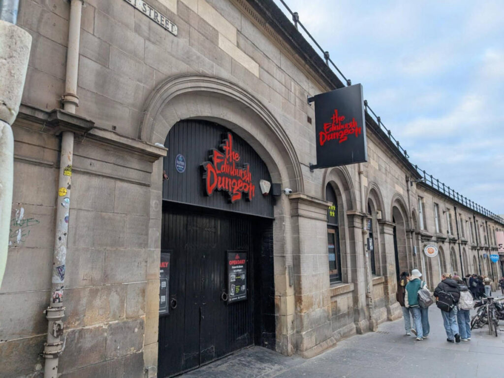 View of The Edinburgh Dungeon from the outside