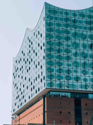 Perspective view of the people looking at the view in Elbphilharmonie