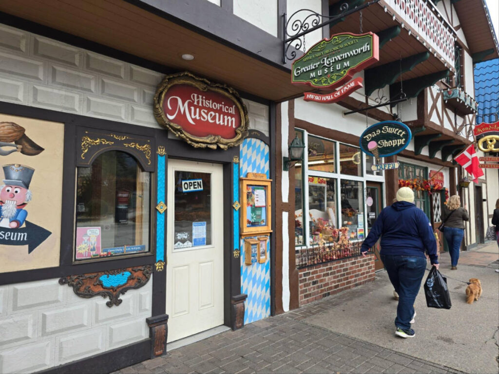 View of the exterior and door of The Greater Leavenworth Museum