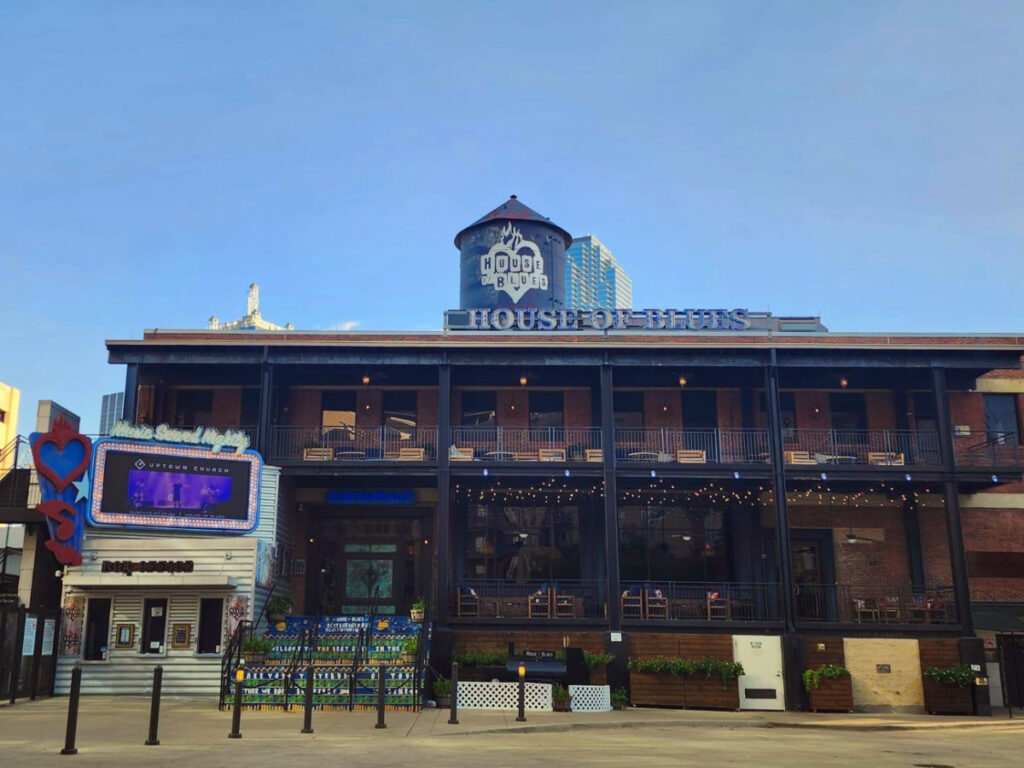 Outside view of The House of Blues, Dallas