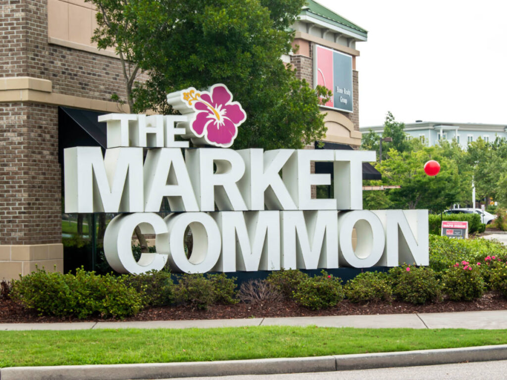 View of The Market Common landmark signage outside