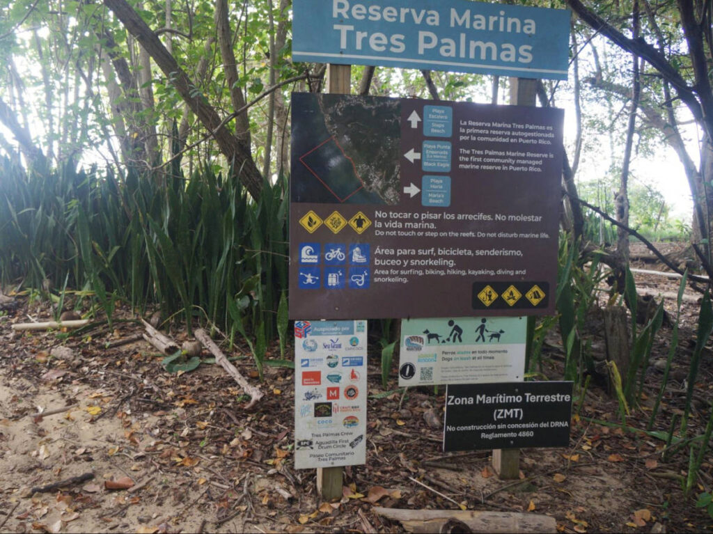 View of the signages at the trailhead at Steps Beach