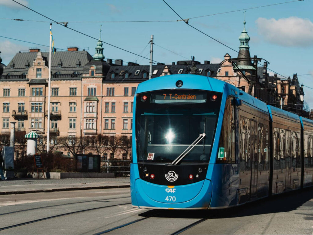 A tram crossing from Djurgården into Östermalm