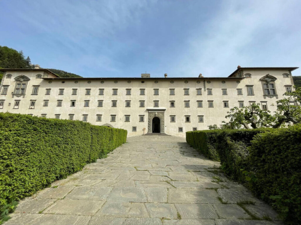 The path leading to the entrance of Vallombrosa abbey