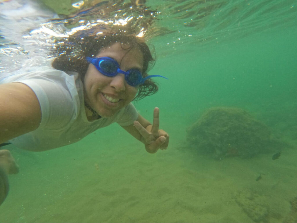 The author Vanessa Ramos, snapping underwater with a GoPro HERO10