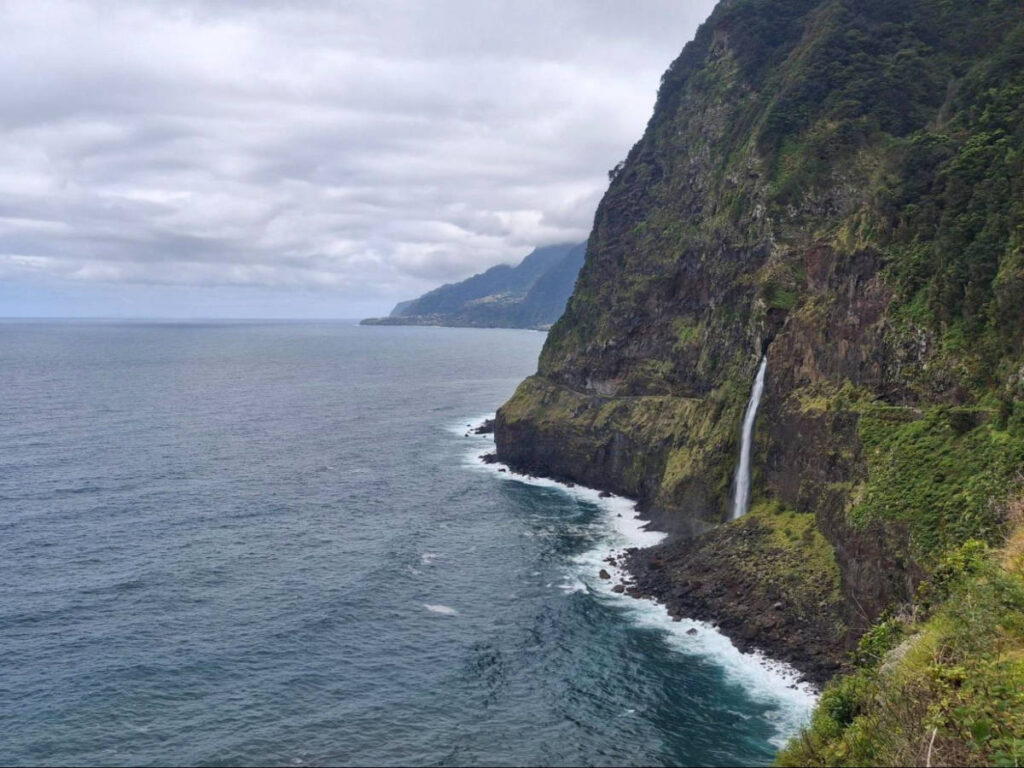 View of the waterfalls from the viewpoint at Véu da Noiva