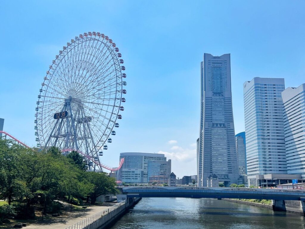Ferris wheel and buildings in Yokohama
